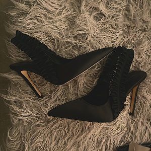 Good American size 9 SHOW OFF PUMP in Satin Black